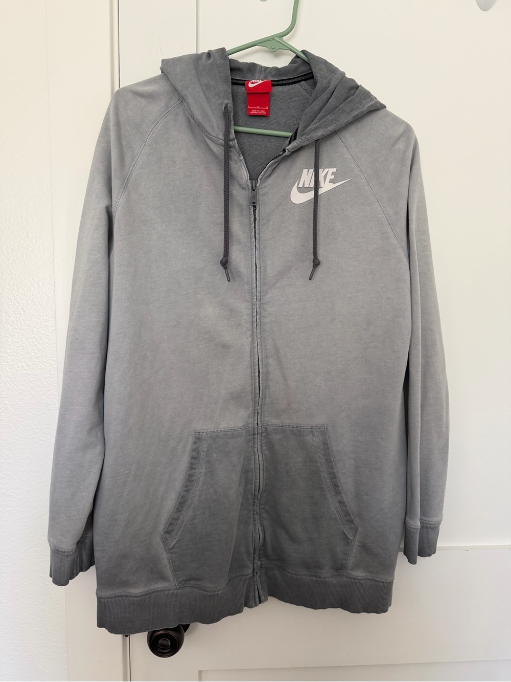 Nike Men's Light Gray Full-Zip Hoodie Jacket